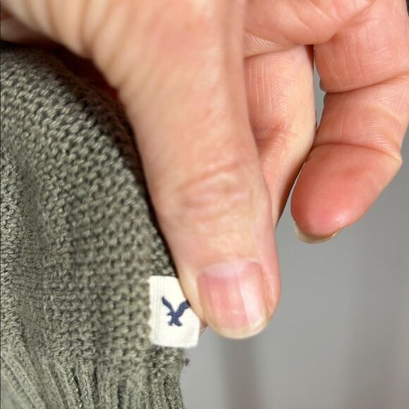 American Eagle Outfitters Green Crew Neck Sweater Relaxed Fit - Picture 5 of 6